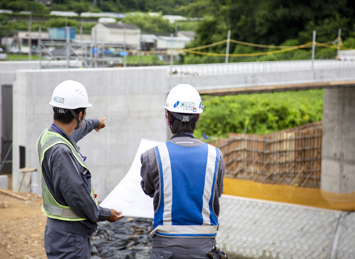 作業指示をする様子